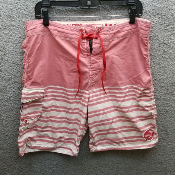Vans 34 Off The Wall Striped White Board Shorts Swimwear 34.5" 8.25" 12.25" - Picture 1 of 9
